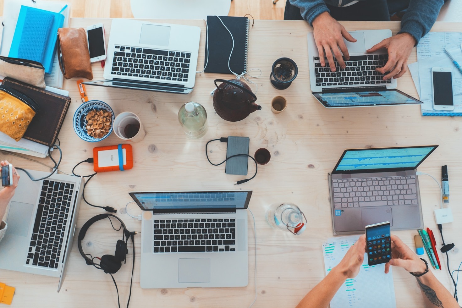 5 Features to Look for in a Domain Marketplace